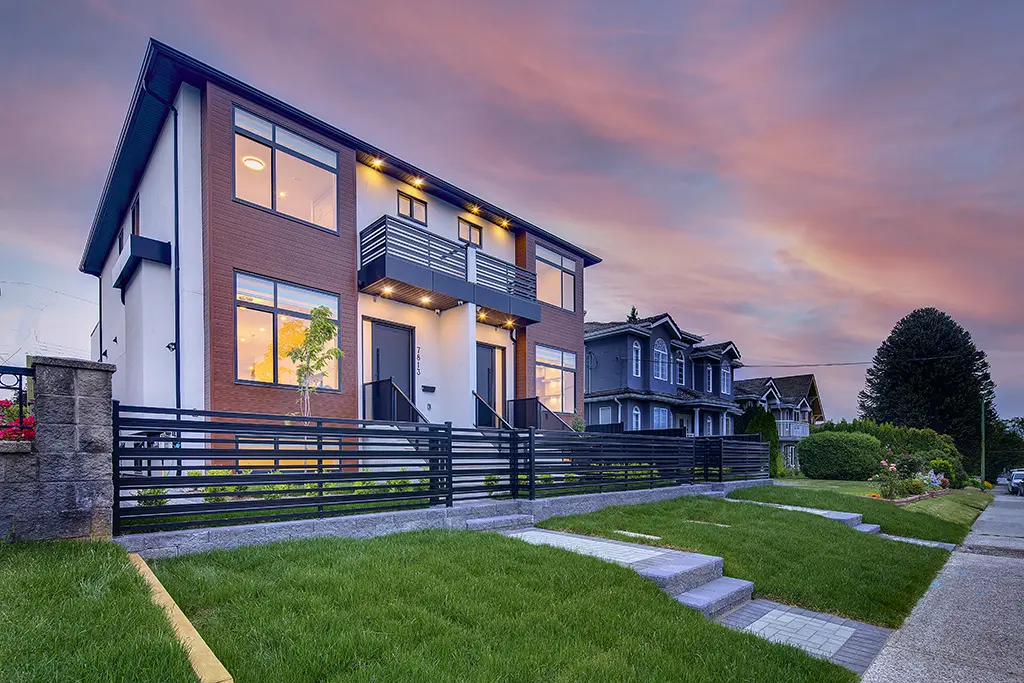 Vancouver Residence I angled exterior at twilight
