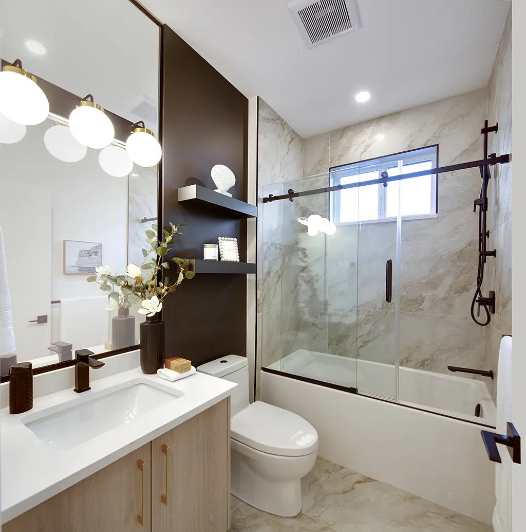 Residence I secondary bathroom