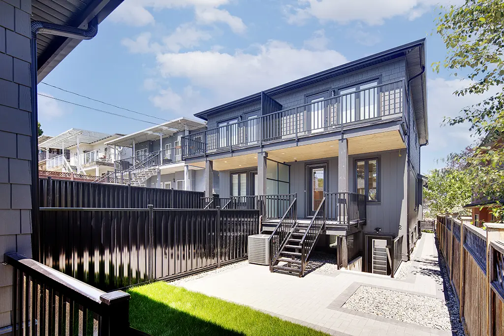 Residence III rear exterior