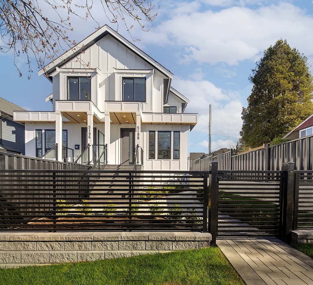 Residence II rear exterior in daylight