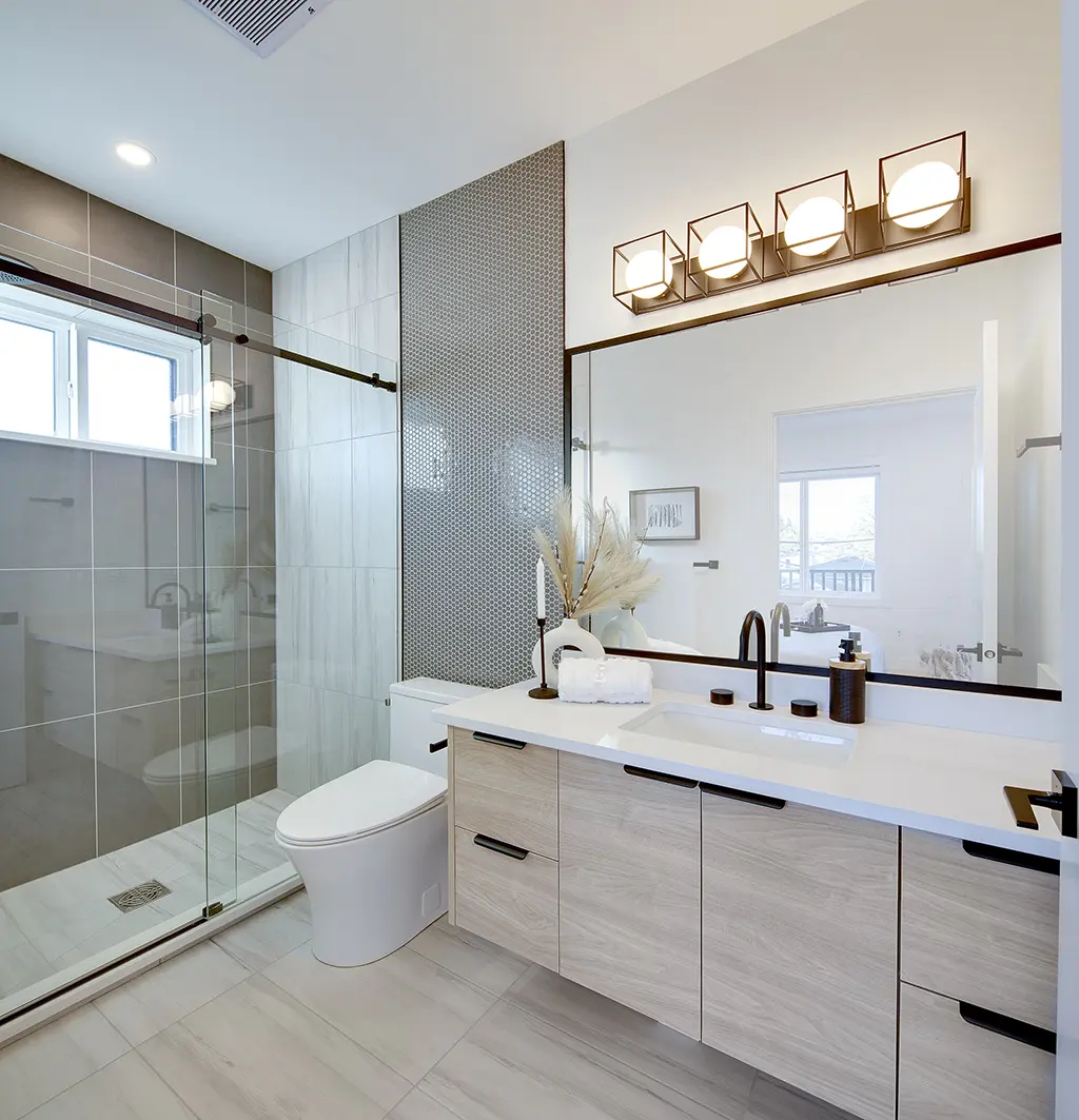 Residence II primary bathroom